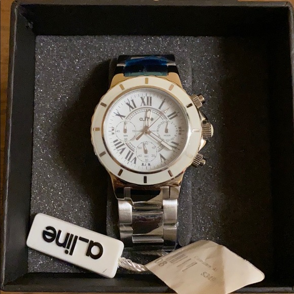Watch - Picture 1 of 6